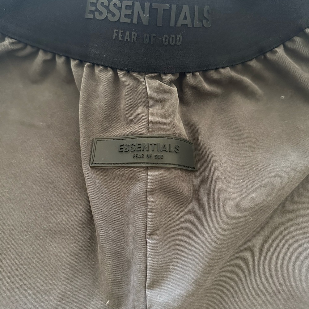 Essentials kids pants SZ 8 - Picture 5 of 10